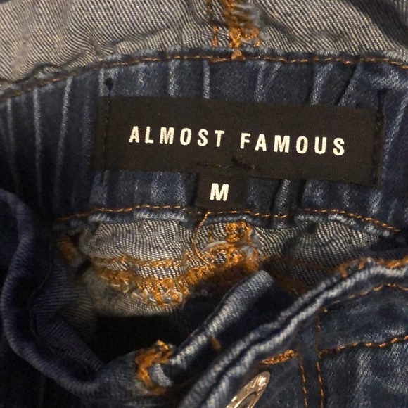 Almost Famous sz M jeans. perfect condition. - Picture 3 of 3